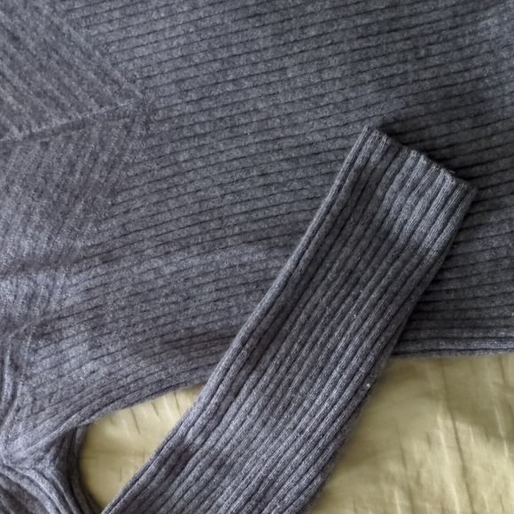❄️Women's 100% Cashmere Gray Turtleneck Sweater - Picture 5 of 7
